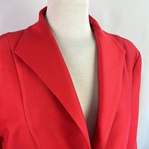 Joeffer Caoc Coral Cropped Blazer - Picture 6 of 7